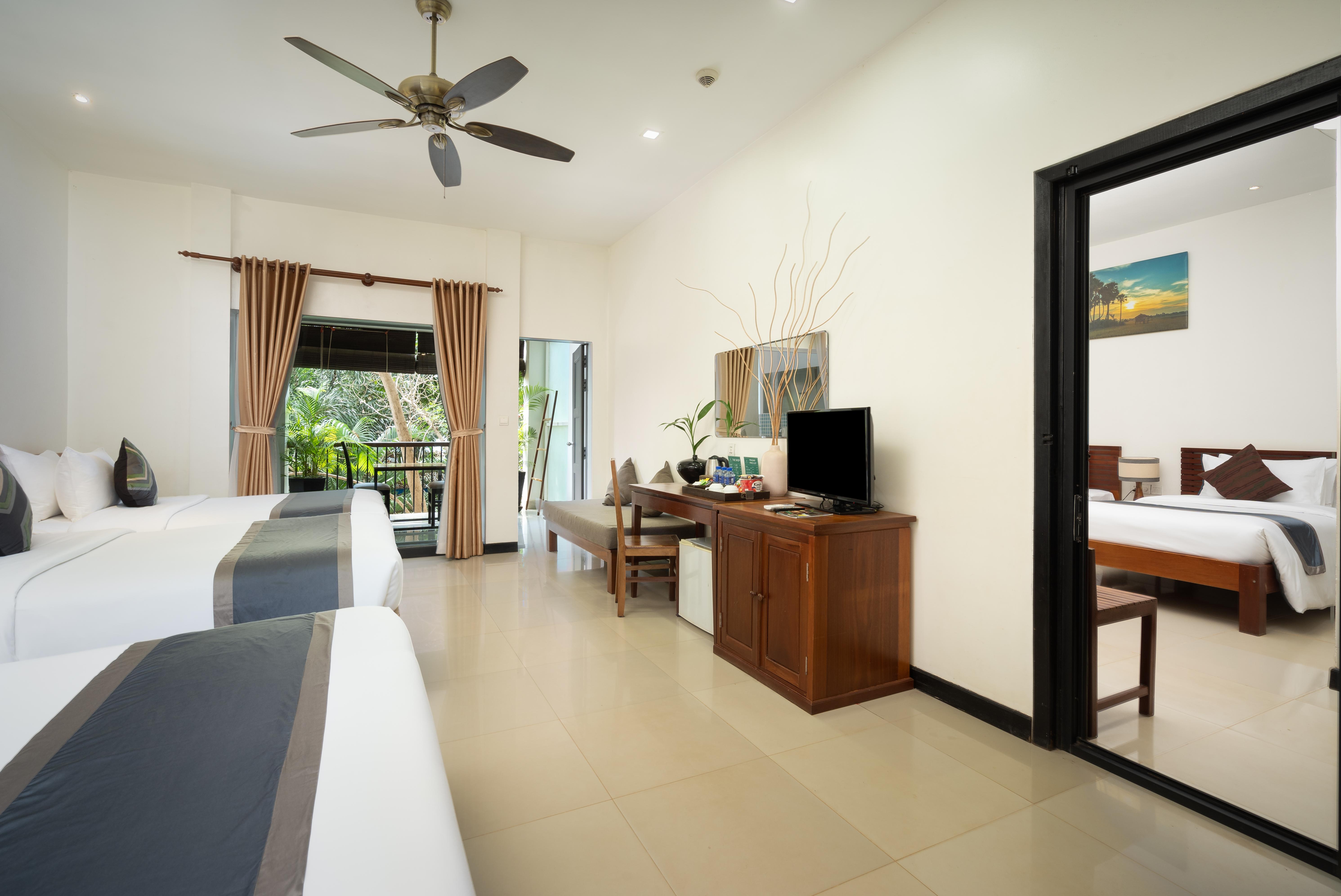 Hotel Landing Gold By Amatak Ciudad de Siem Riep Exterior foto